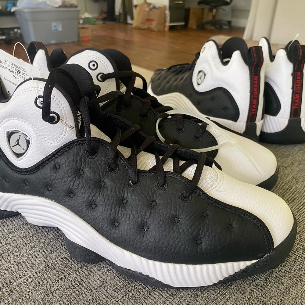 Jordan Jumpman Team II, Men’s Sizes: 9 & 11, New with Tags
